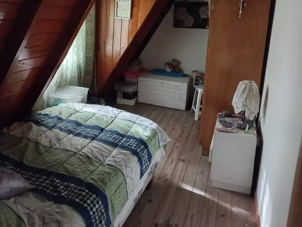 CASA ALPINA EN ALQUILER – 4 DORMITORIOS, PILETA Y AMPLIO LOTE