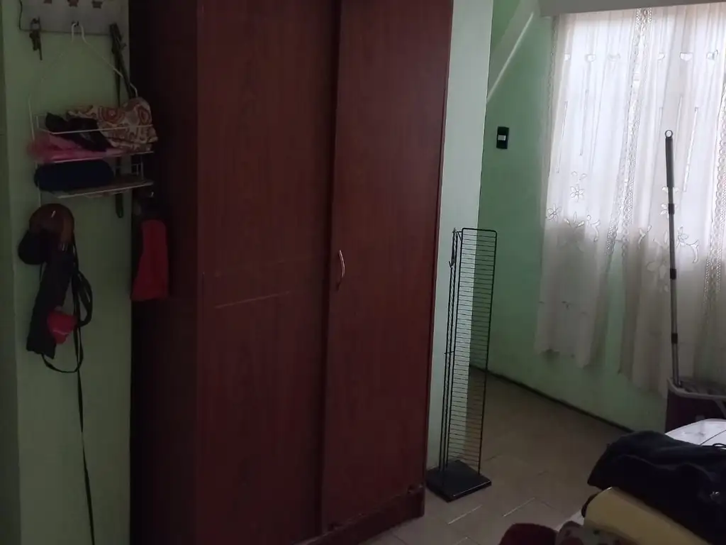 Foto de CASA ALPINA EN ALQUILER – 4 DORMITORIOS, PILETA Y AMPLIO LOTE, imagen 5
