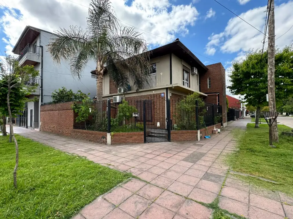 Foto de Casa 2 Ambientes en alquliler a 6 cuadras de la estacion, imagen 2