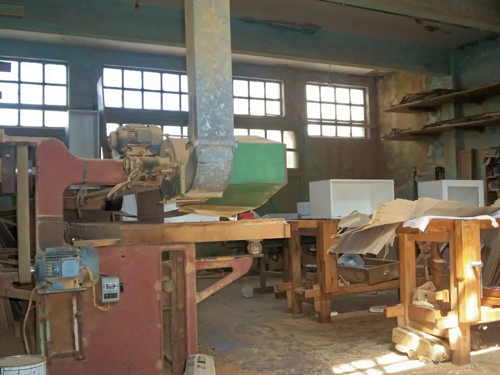 Foto de USO COMERCIAL - "ÚNICO" TALLER DE CARPINTERÍA - YA HABILITADO - CON, imagen 5
