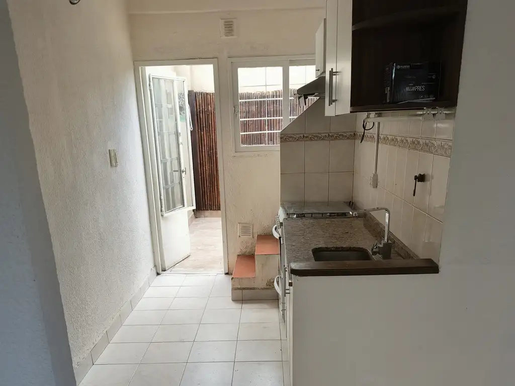 Foto de ALQUILER- VILLA SARMIENTO- DUPLEX 1 DORMITORIO- SIN EXPENSAS-A PASOS DE, imagen 4