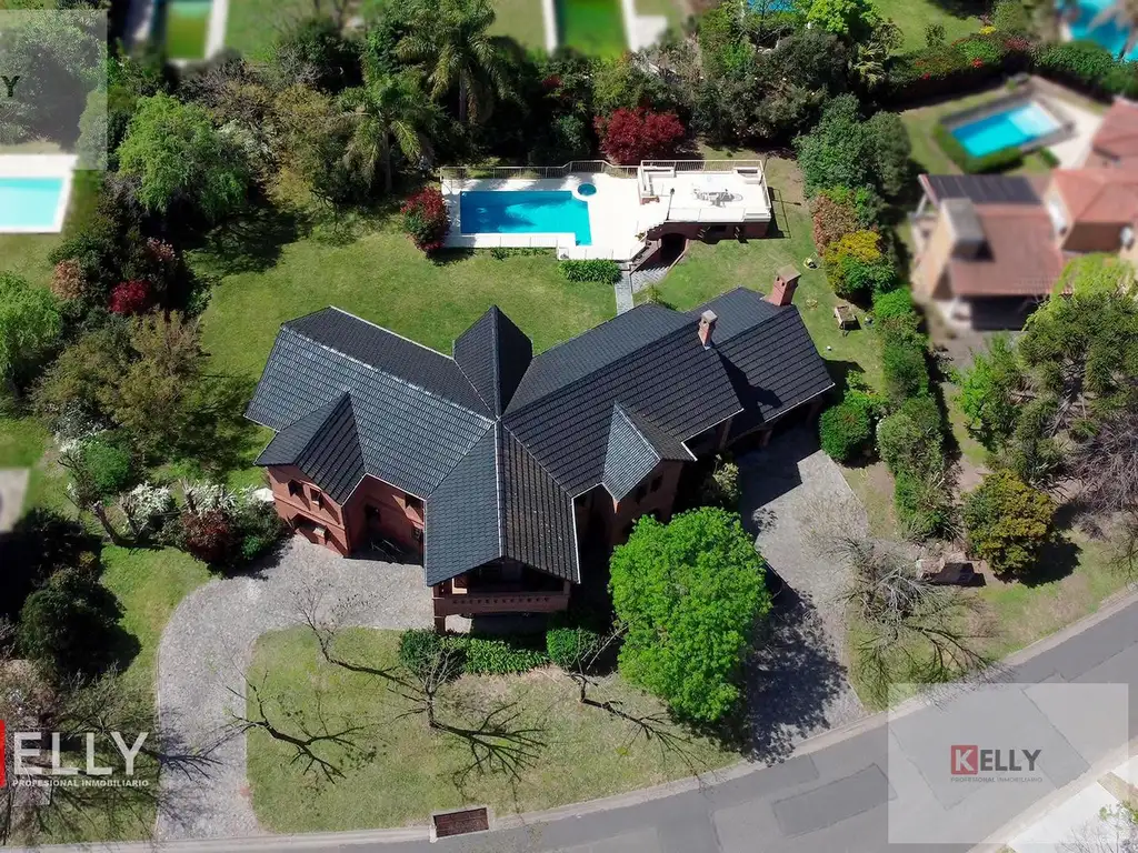 Foto de CASA | 377 M² | VENTA | ST. MATTHEW’S VILLAGE | LOTE 1.638 M², imagen 3