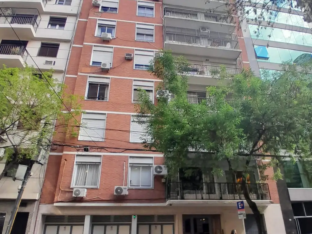 Foto de Excelente piso de amplias dimensiones en Plaza Vicente Lopez, imagen 2