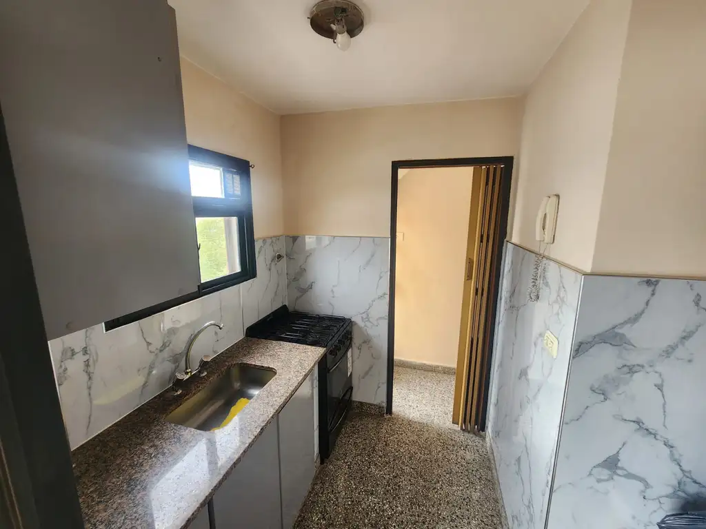 Foto de DEPARTAMENTO 2 AMBIENTES RECICLADO A NUEVO -, imagen 5
