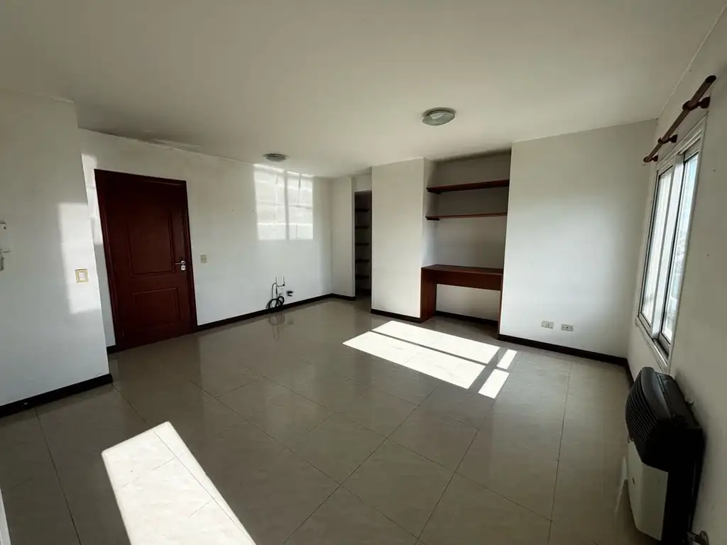Foto de Departamento centrico de dos ambientes en alquiler, imagen 1