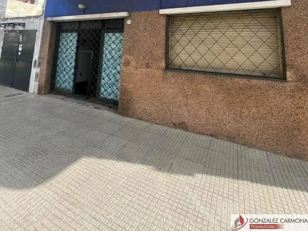 Foto de Local comercial en alquiler ubicado en Villa Pueyrredón, imagen 3