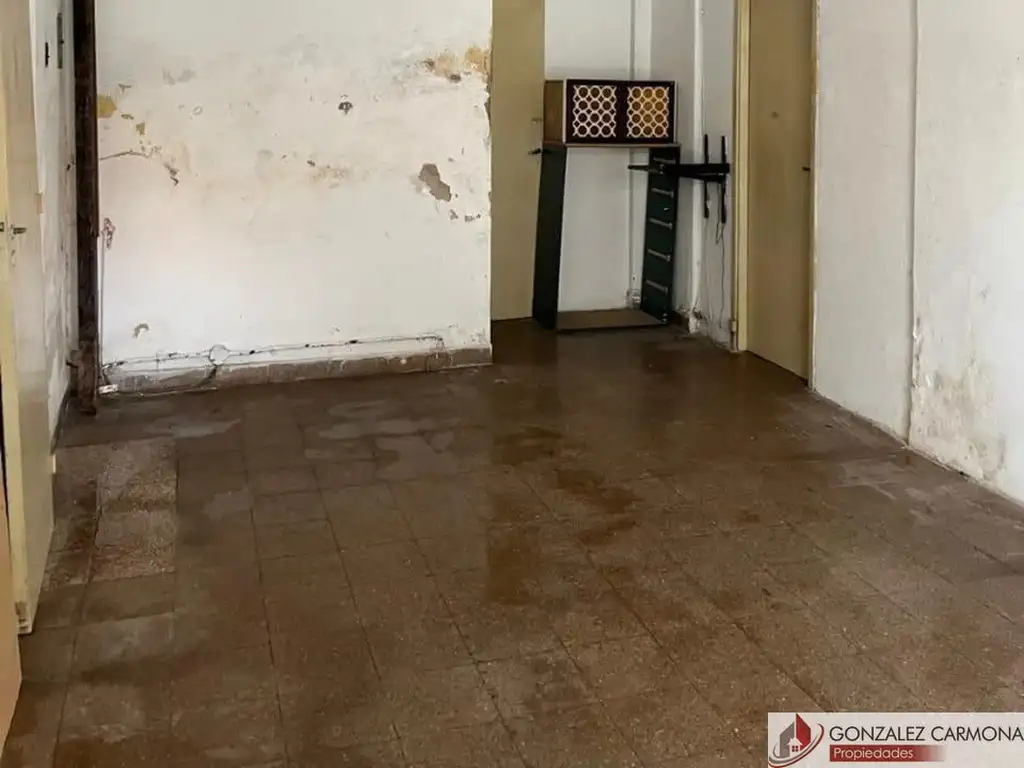 Foto de Local comercial en alquiler ubicado en Villa Pueyrredón, imagen 1