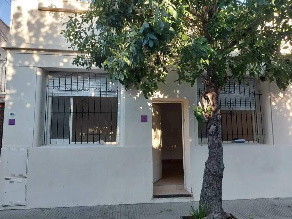 Foto de PH 3 ambientes PLANTA BAJA ENTRAD/INDEP CFTE - PATIO y TERRAZA (+ 1, imagen 2