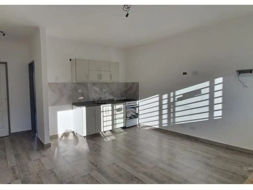 Foto de Alquiler de Departamento 2 AMBIENTES en Caseros, Tres de Feb, imagen 2