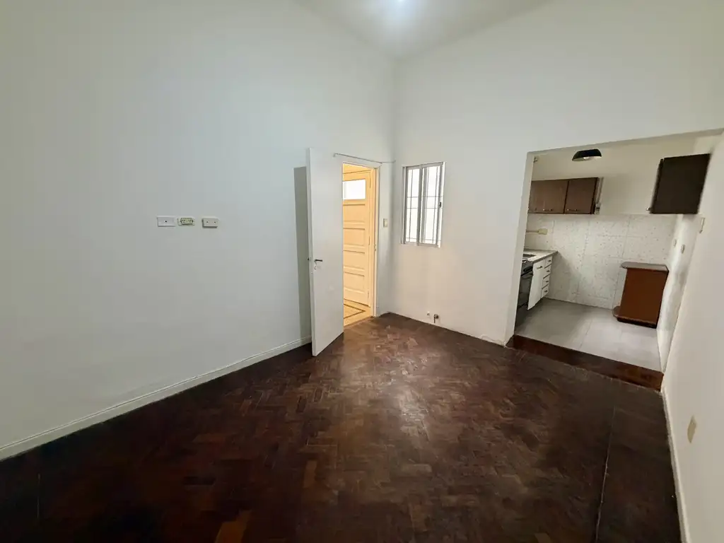 Foto de Alquiler Ph de 2 Ambientes con patio sin expensas - Villa Lugano, imagen 2