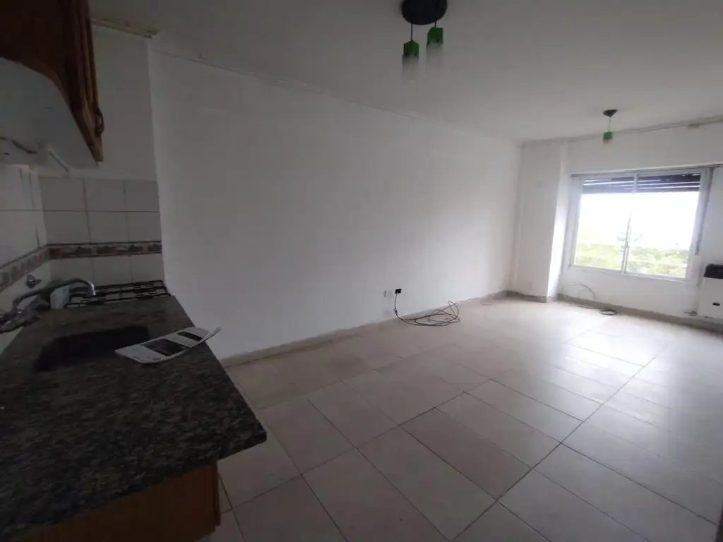 Foto de Departamento en alquiler diag 73 esq 12 y 54, imagen 2