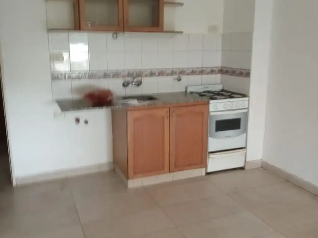 Foto de Departamento en alquiler diag 73 esq 12 y 54, imagen 3