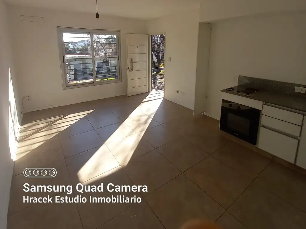 Foto de Excelente PH en planta baja, sin expensas, con fondo y cochera, imagen 1
