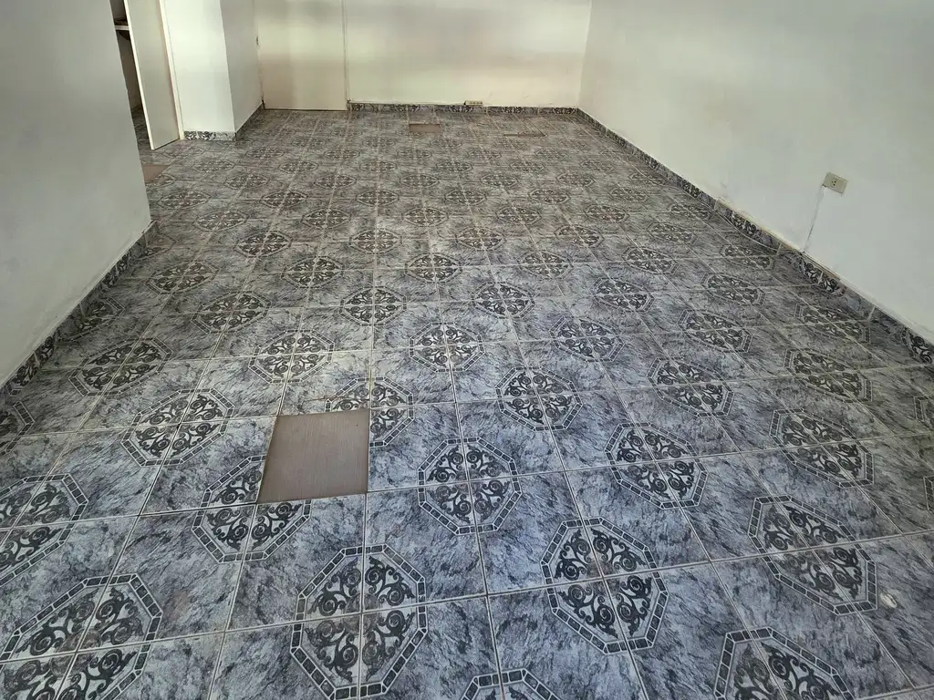 Foto de OFICINA 30 M2 SIN EXPENSAS EN PLANTA BAJA. A METROS DE AV. SAN MARTIN, imagen 4