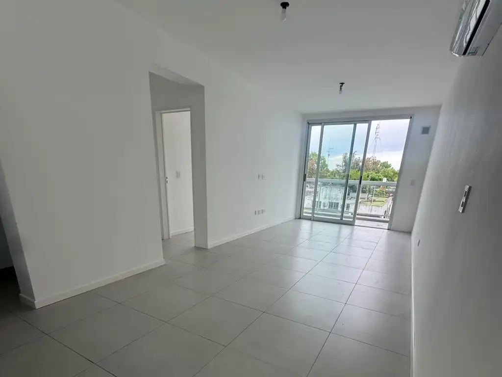 Foto de Departamento 2 Ambientes Frente - San Martin, imagen 3
