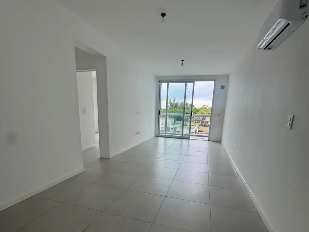 Foto de Departamento 2 Ambientes Frente - San Martin, imagen 4