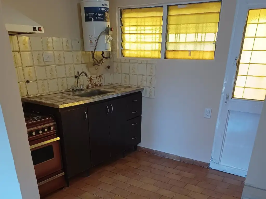 Foto de Casa tres ambientes en alquiler, imagen 4