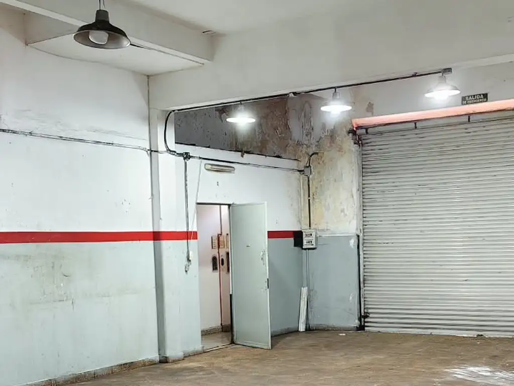 Foto de Excelente Local Comercial 70 Mts La Pampa 4700. Villa Urquiza, imagen 4