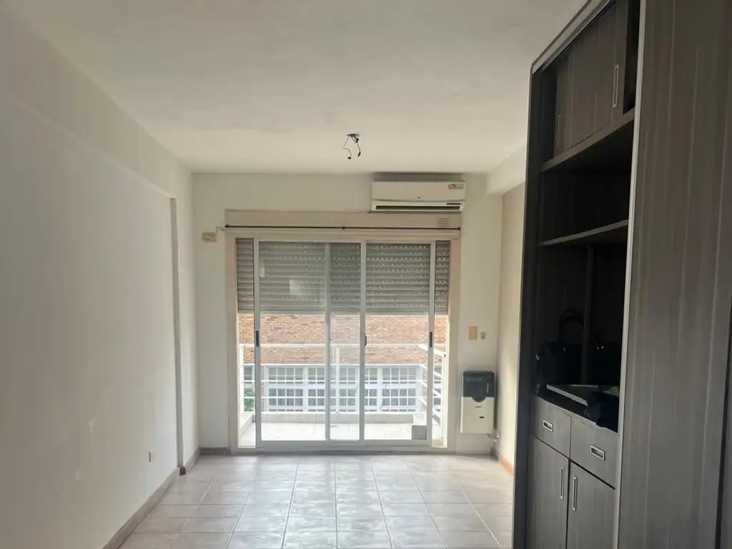 Foto de Alquiler Monoambiente Balcón-Piscina - Montecastro, imagen 1