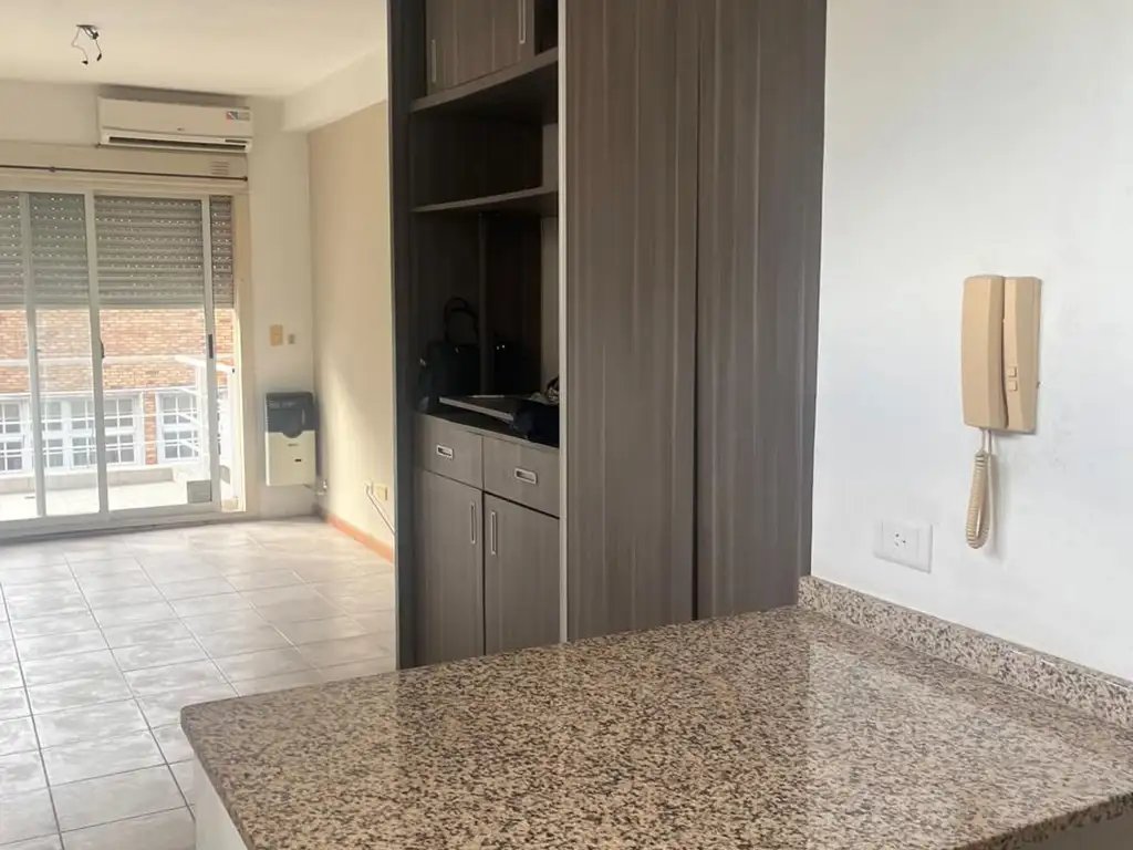 Foto de Alquiler Monoambiente Balcón-Piscina - Montecastro, imagen 2