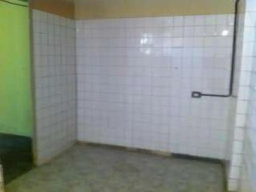 Foto de LOCAL FRENTE 4,70 MTS. PLANTA BAJA Y 1° PISO, 2 BAÑOS. TOTAL 112 M2, imagen 4