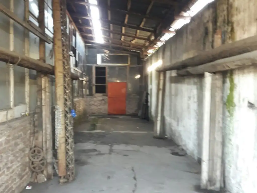 Foto de Industria / Galpon Venta. VALOR TERRENO///ZONA DE ALTO TRÁNSITO/// 9 X, imagen 3