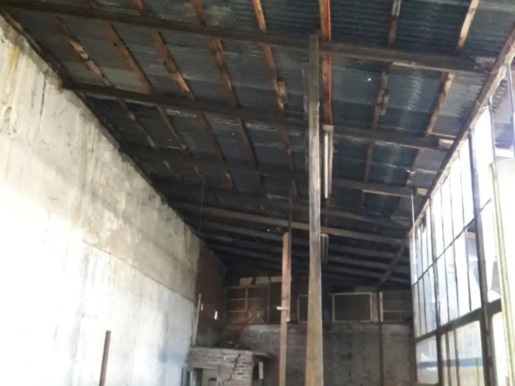 Foto de Industria / Galpon Venta. VALOR TERRENO///ZONA DE ALTO TRÁNSITO/// 9 X, imagen 2