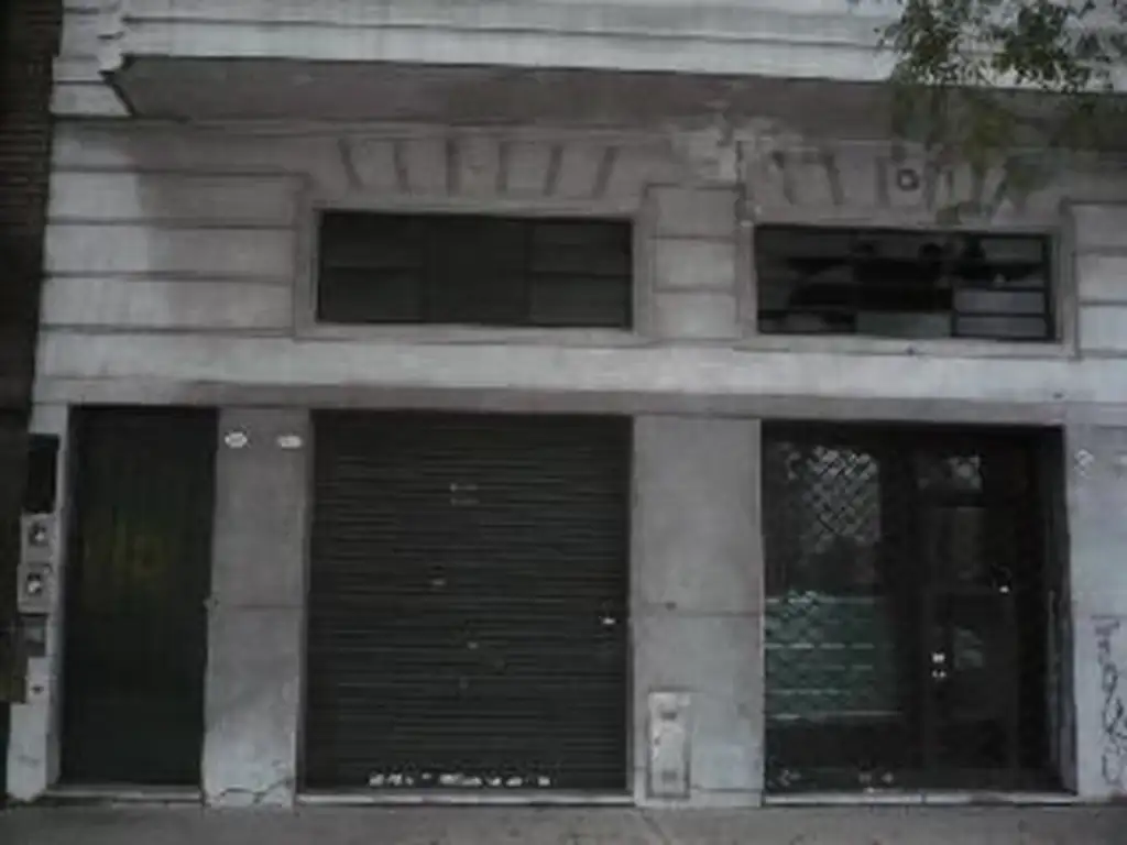 Foto de VENTA EN BLOCK. //2 LOCALES Y 2 DEPARTAMENTOS// URGENTE/// RETASADO///, imagen 1