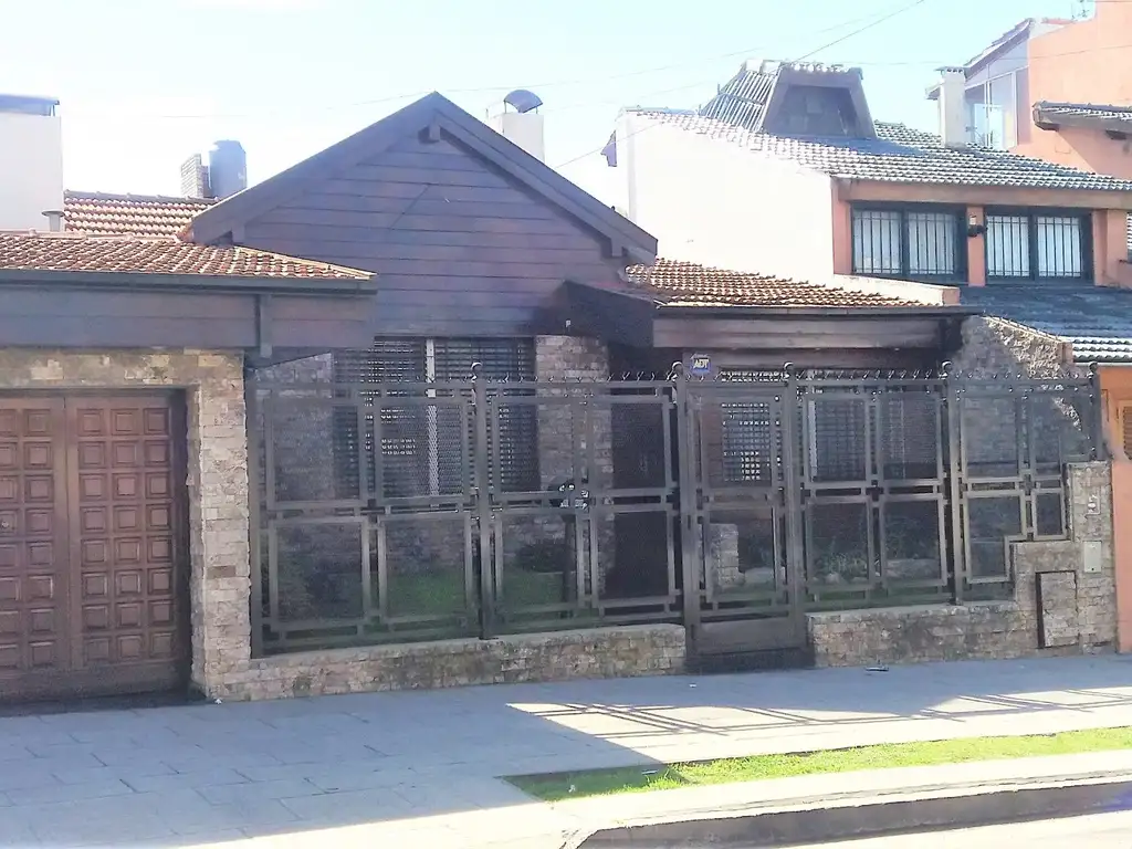 Foto de CHALET DE CATEGORÍA EN EXCELENTE ESTADO, imagen 1