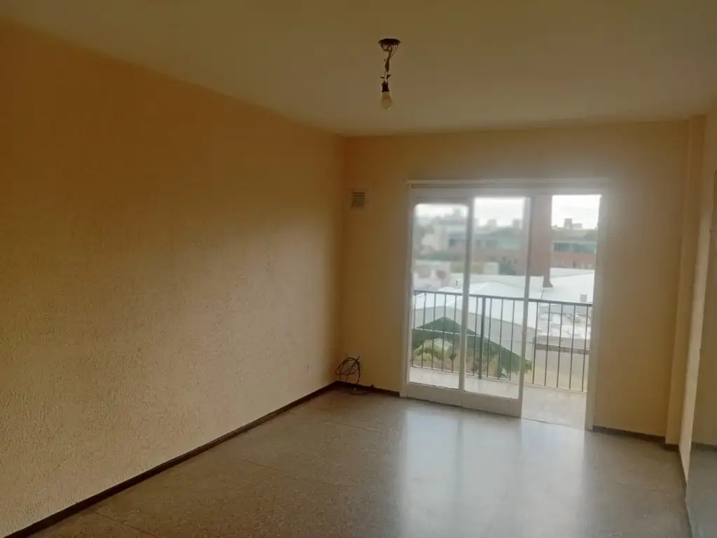 Foto de Departamento en Alquiler 2 Dormitorios en Parque Patricios, muy, imagen 3