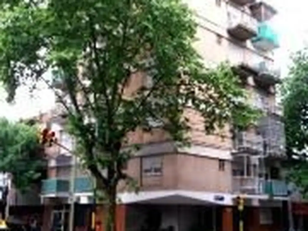Foto de 1 ambiente al frente con balcón, imagen 1