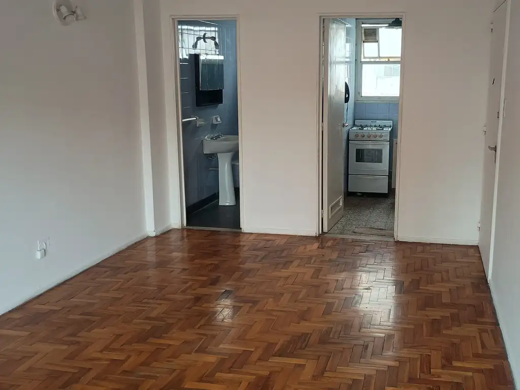 Foto de 1 ambiente al frente con balcón, imagen 4