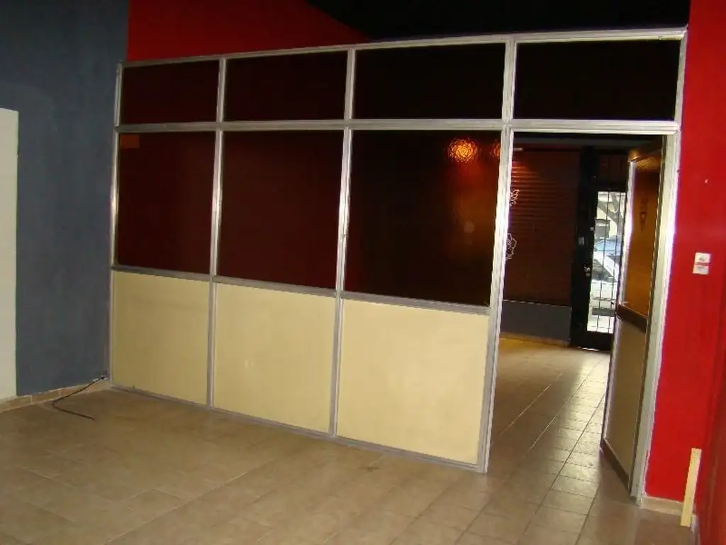 Foto de Local de 7.50x9.00 con Dos Baños, imagen 3