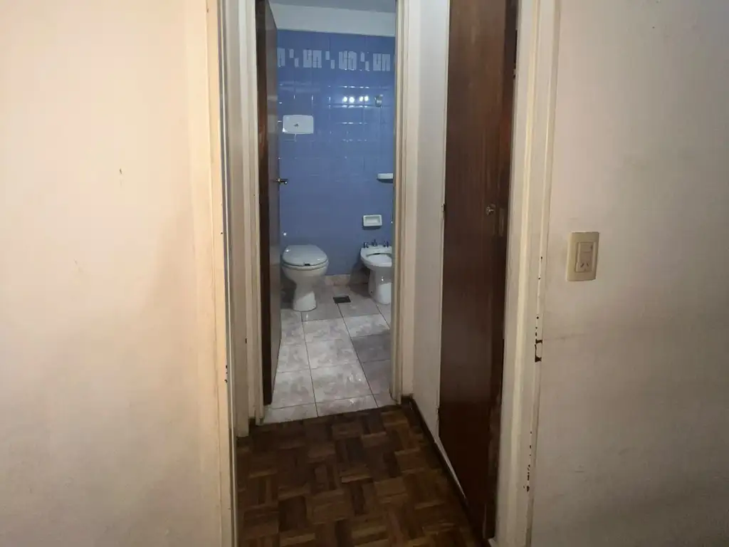 Foto de DEPTO 2 AMB AL FRENTE CON BALCON Y PATIO., imagen 3