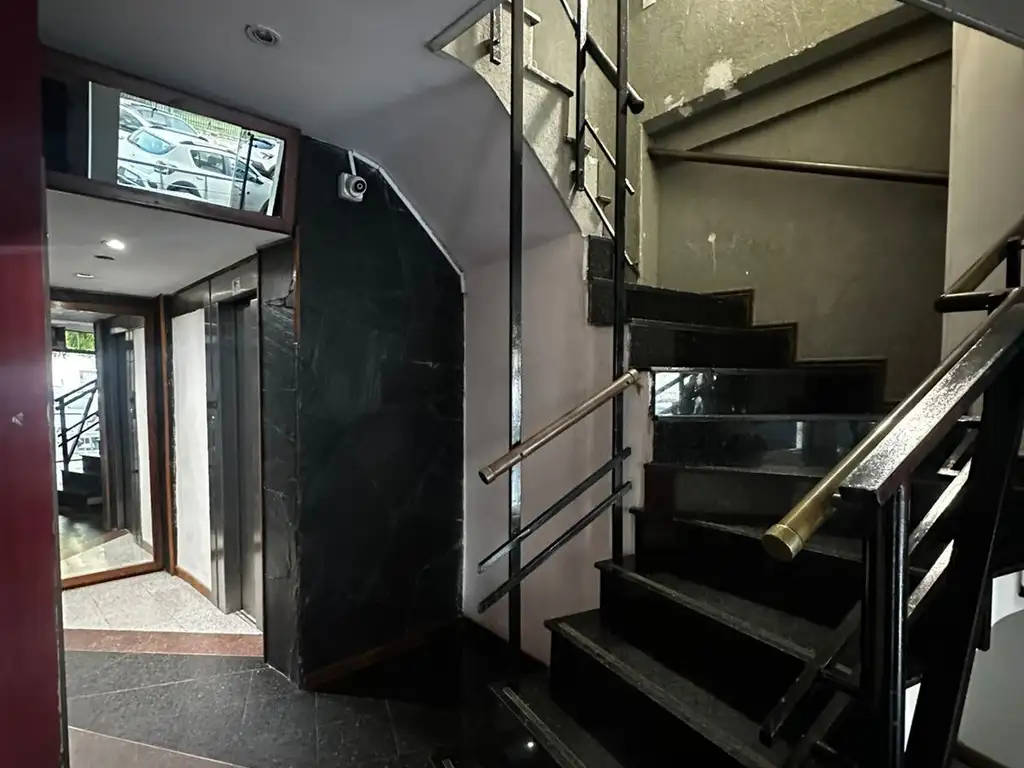 Foto de ALQUILER DEPARTAMENTO 2 1/2 AMBIENTES - HAEDO CENTRO - APTO PROFESIONAL, imagen 2