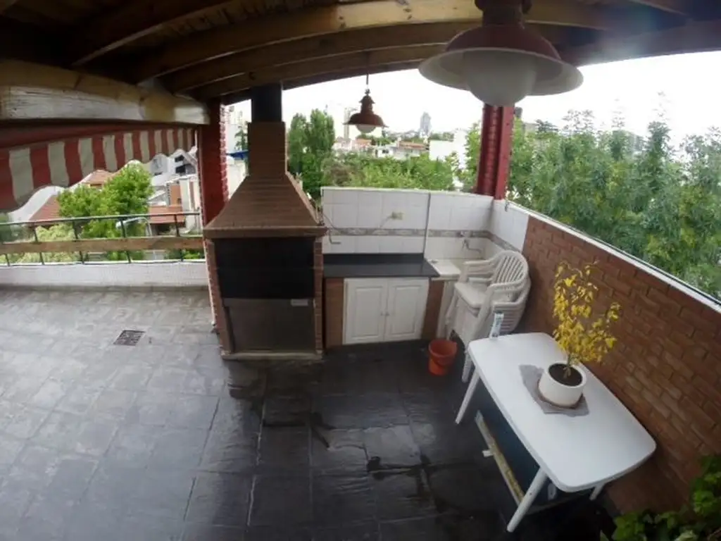 Foto de Excelente PH en Colñegiales - Terraza y quincho, imagen 3