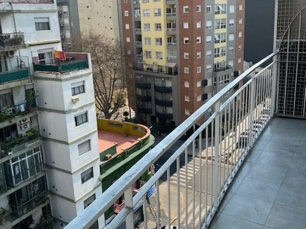 Foto de FRENTE 2 AMPIOS AMBIENTES CON BALCON 45 m2, imagen 1