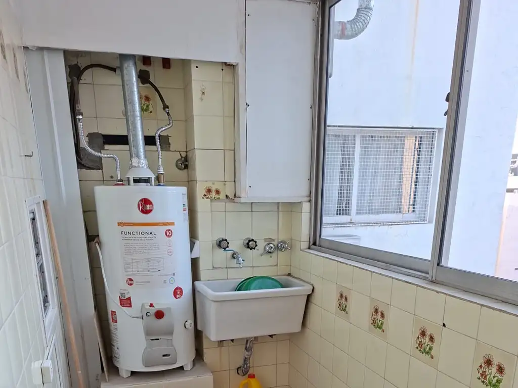 Foto de 3 Amb. cocina y lavadero amplio, super luminoso, 1 cuadra de Cabildo y, imagen 3