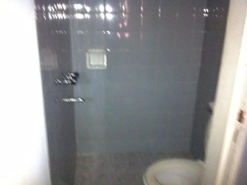 Foto de MUY BUEN LOCAL 6 MTS FRENTE TOTAL EN UNA PLANTA 93 M2 , 2 BAÑOS, imagen 4