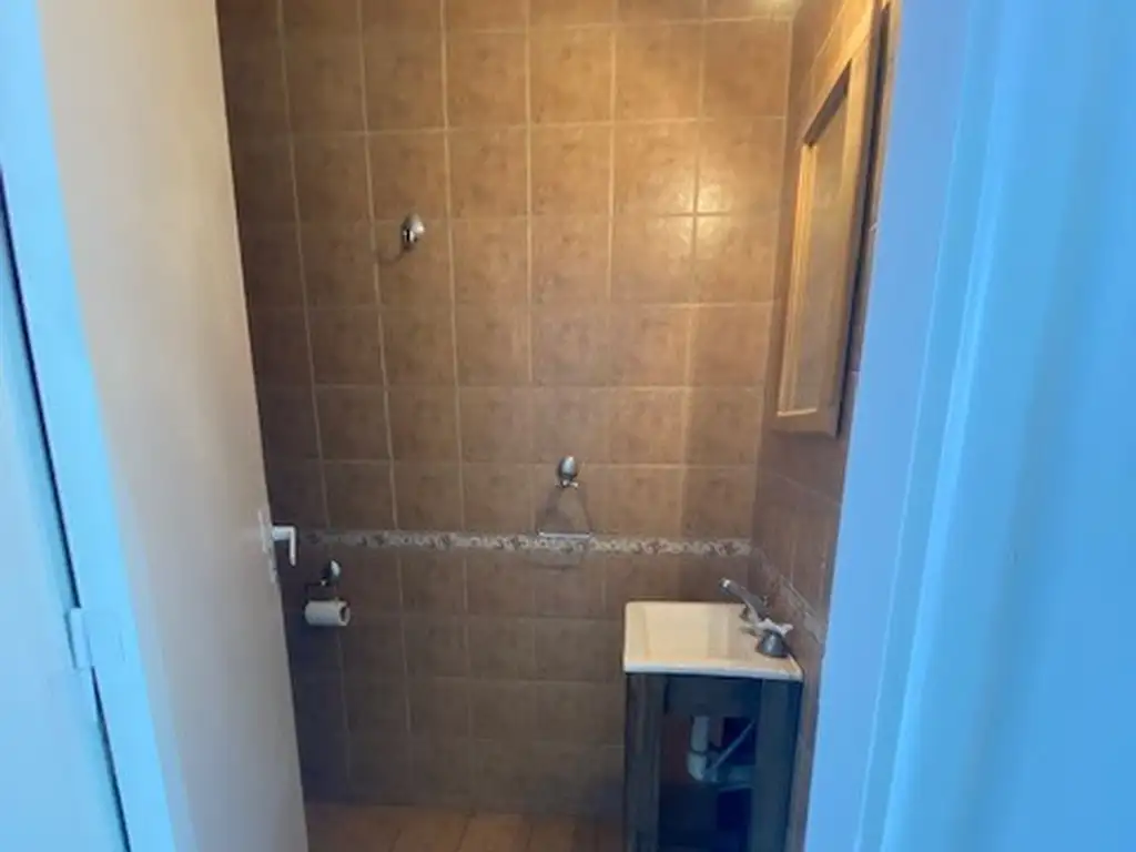 Foto de CASA 4 AMBIENTES CON COCHERA EN VILLA BALLESTER, imagen 4