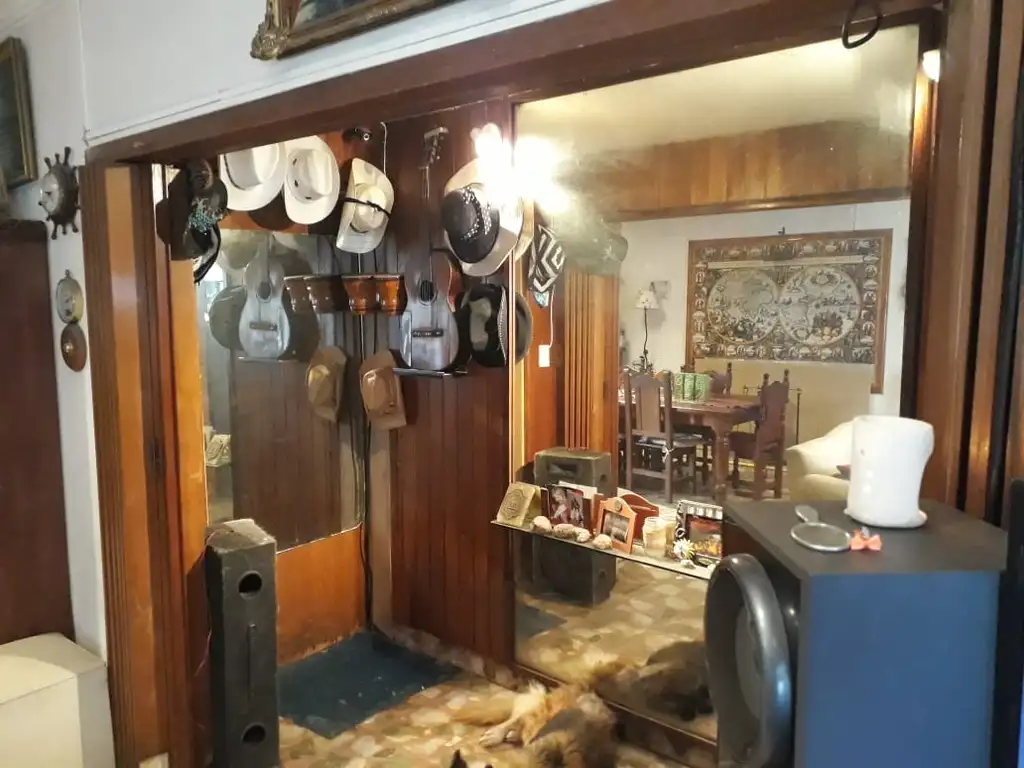 Foto de CASA 6 AMB SOBRE LOTE PROPIO PATERNAL, imagen 1