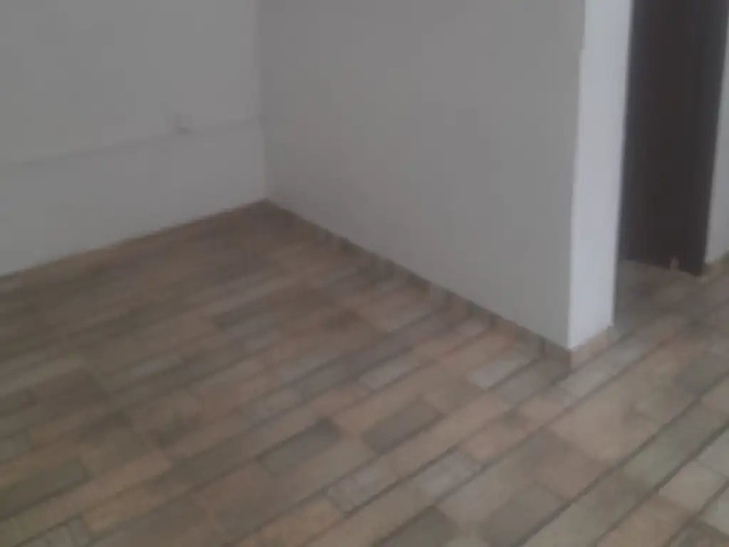 Foto de PH 2 AMBIENTES ATRÁS CON PATIO BUEN ESTADO, imagen 4