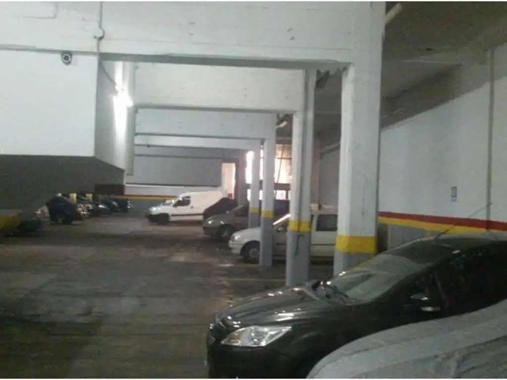 Foto de 41 cocheras en subsuelo, 1000 m2 + local de 30m2 en planta baja, imagen 3