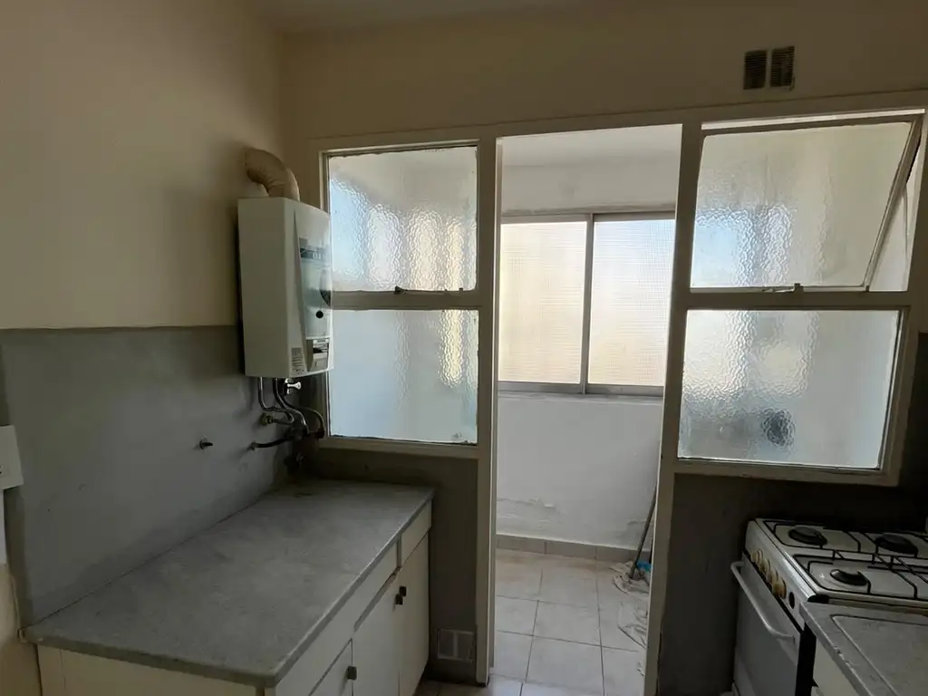 Foto de Departamento al contrafrente en 7to. piso., imagen 3