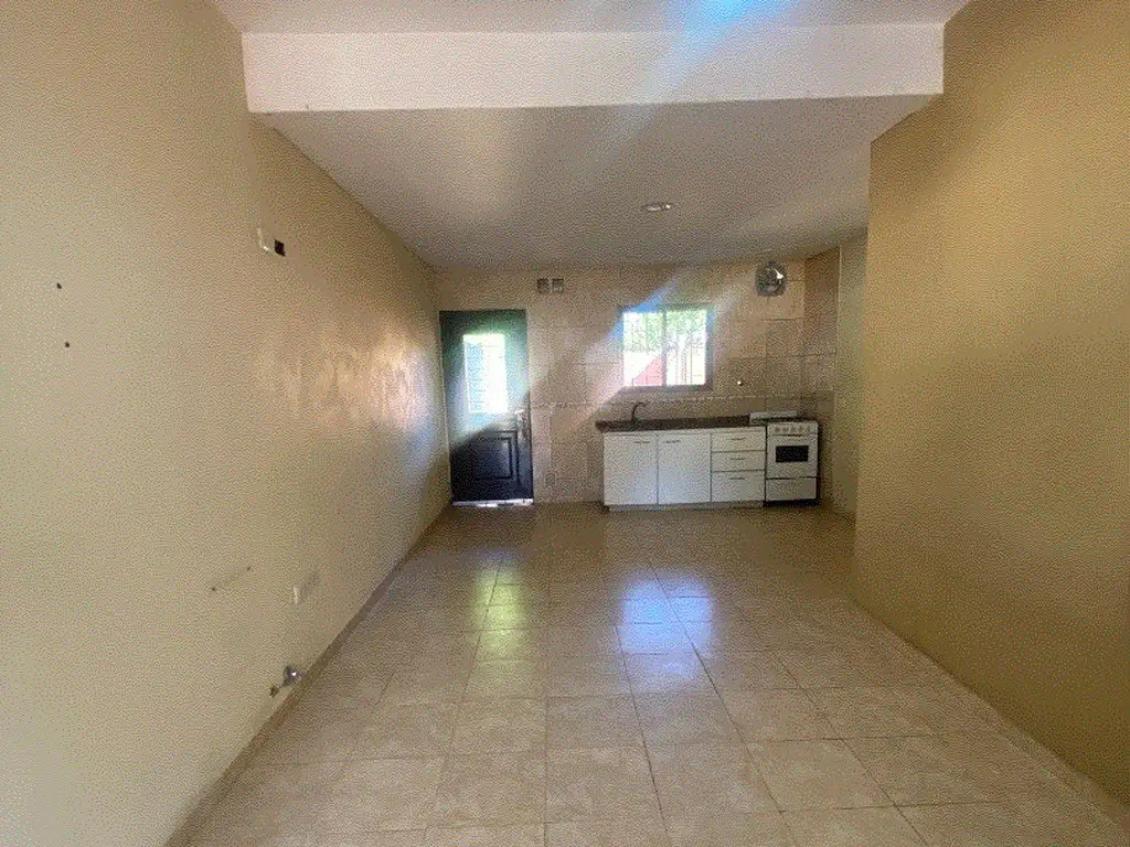 Foto de Dúplex con patio y cochera semicubierta., imagen 1