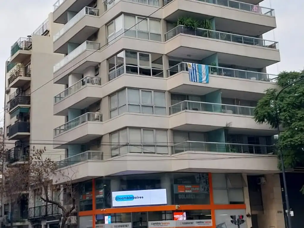 Foto de 2 Ambientes amplios, 2 Balcones, uno Terraza, baño y Toillet, imagen 2