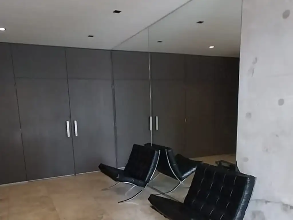 Foto de 2 Ambientes amplios, 2 Balcones, uno Terraza, baño y Toillet, imagen 3