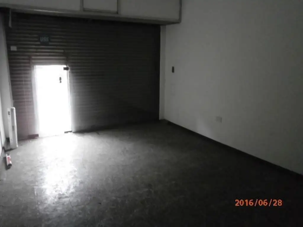 Foto de LOCAL CON SOTANO, imagen 2