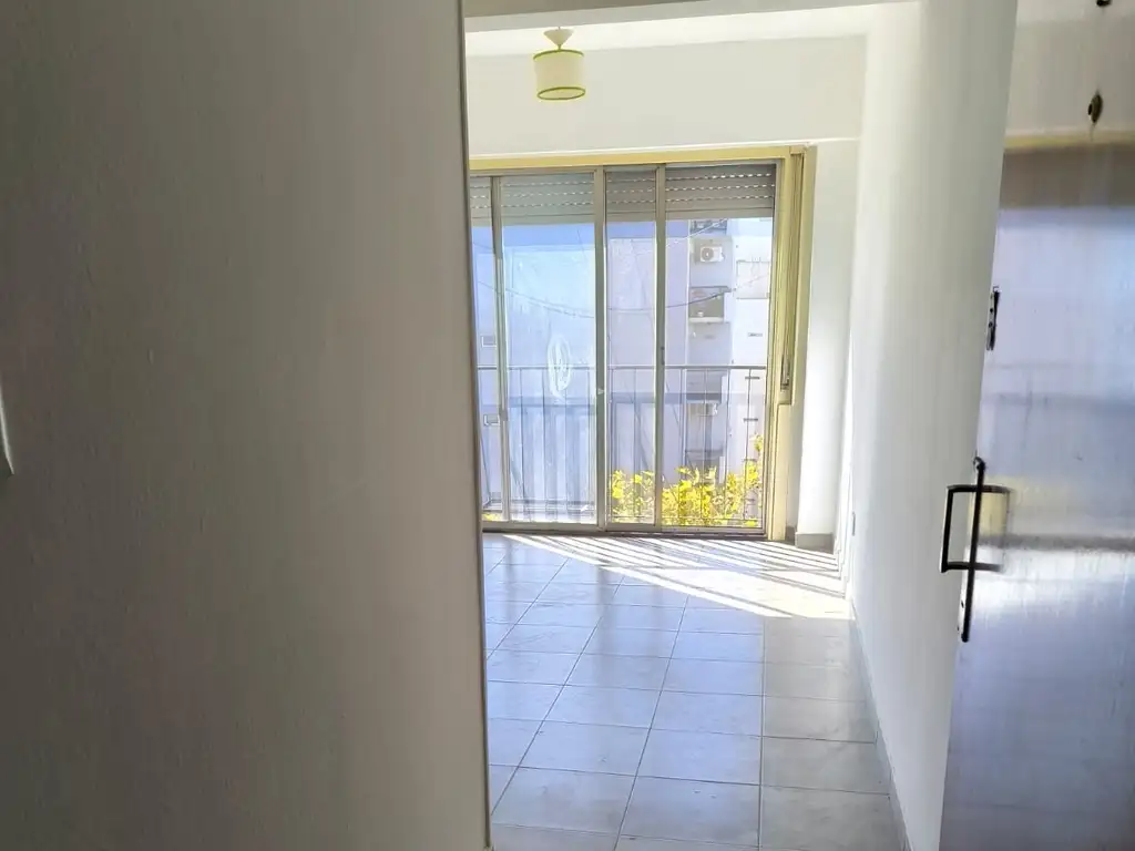 Foto de Alquilo Departamento muy cómodo a pasos de Av. Maipú, imagen 2