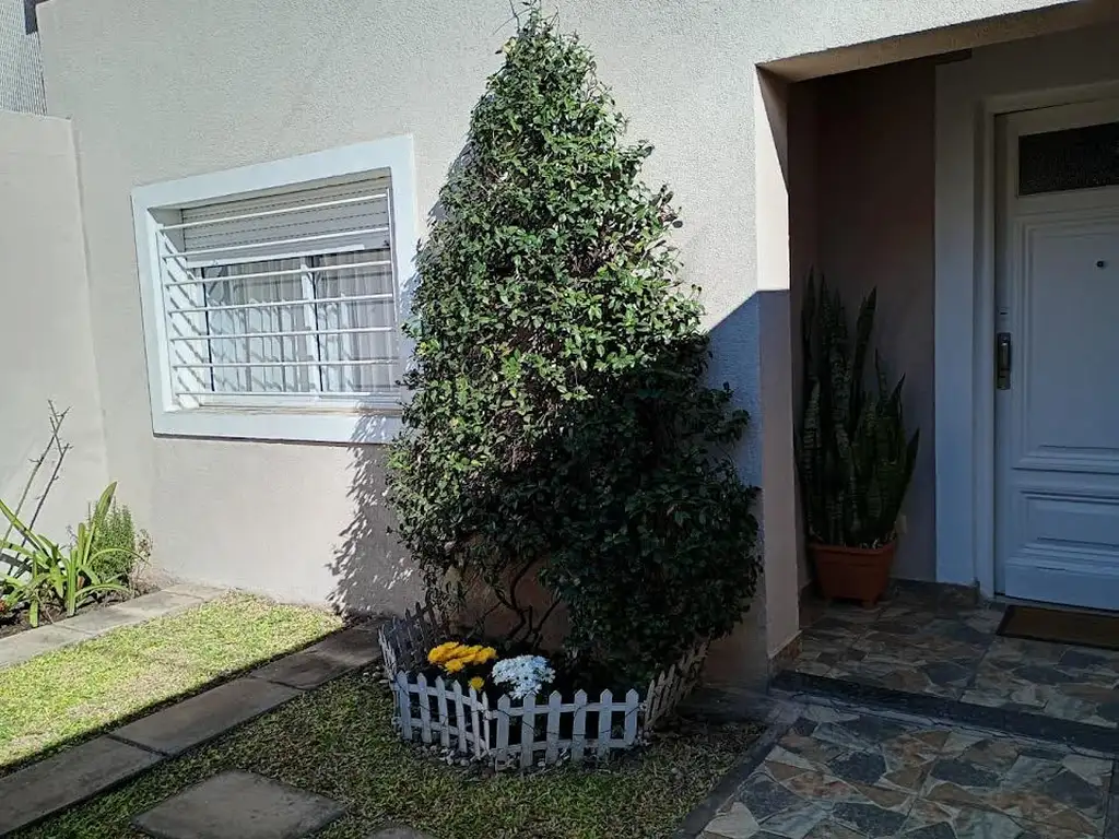 Foto de MUY BUEN PH 3 AMBIENTES AL FRENTE EN DOS PLANTAS CON ENTRADA, imagen 5